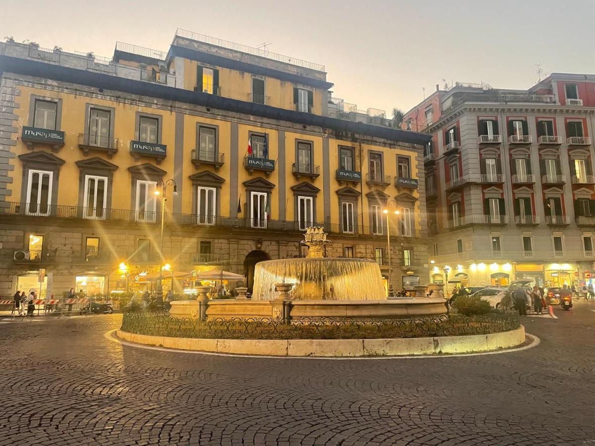 Casetta Piazza Plebiscito Napoli Bagian luar foto