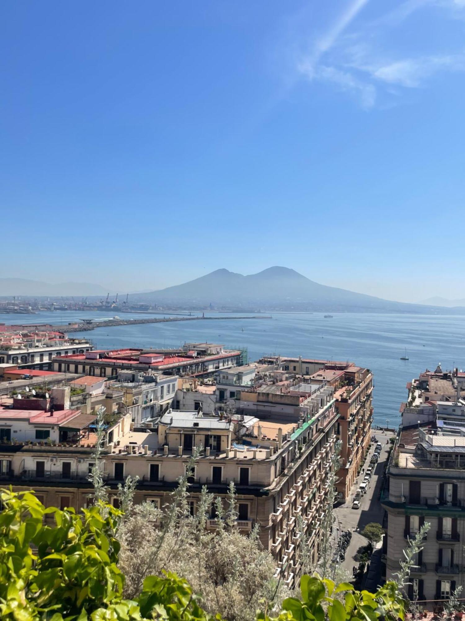 Casetta Piazza Plebiscito Napoli Bagian luar foto