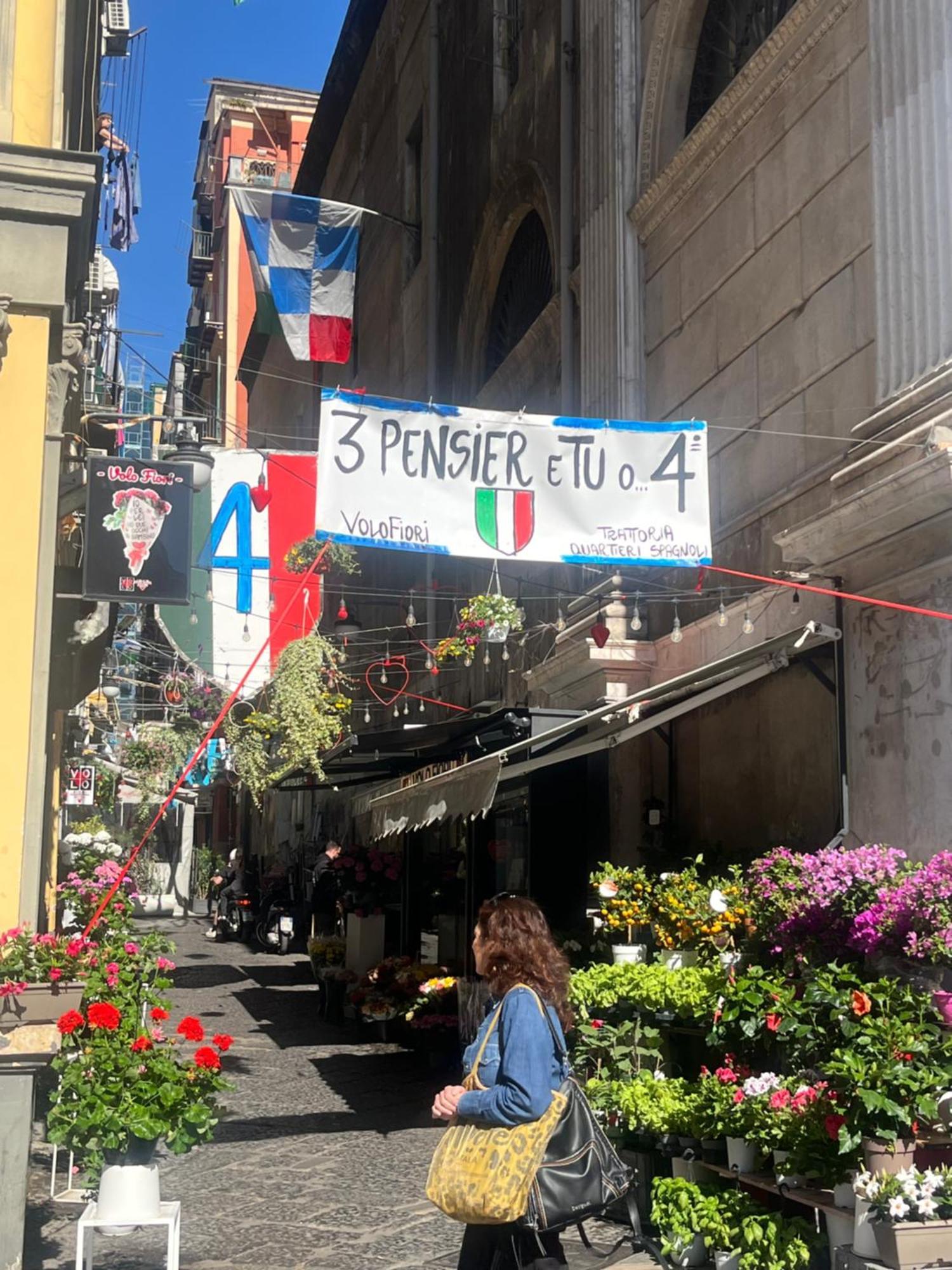 Casetta Piazza Plebiscito Napoli Bagian luar foto